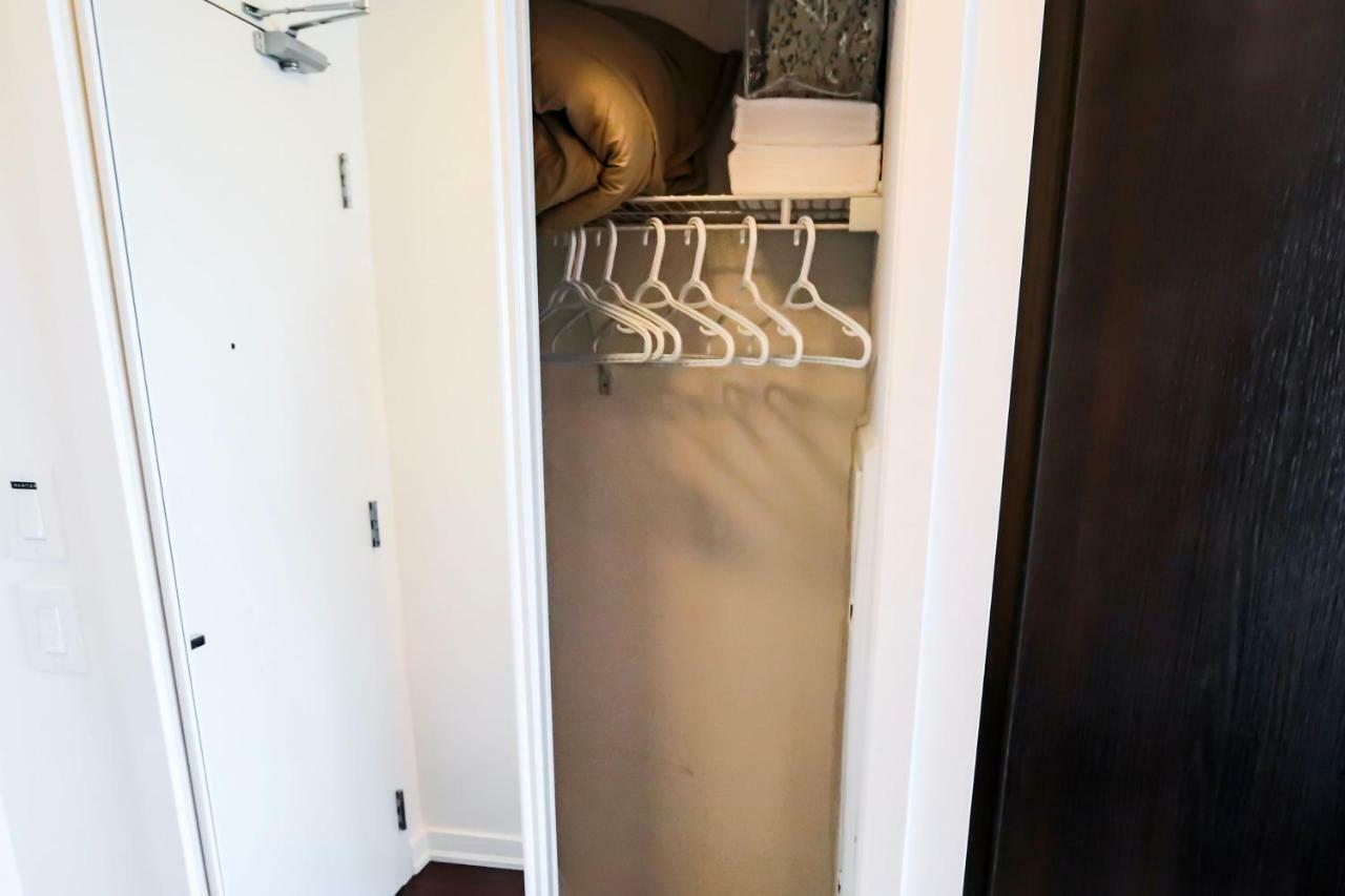 Micasa Suites - Modern Executive Condo Toronto Eksteriør bilde