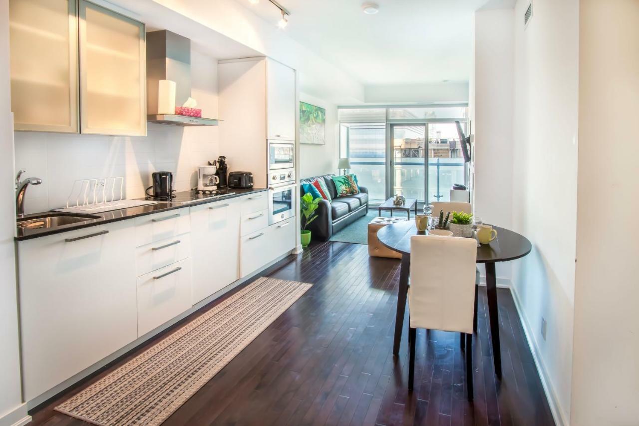 Micasa Suites - Modern Executive Condo Toronto Eksteriør bilde