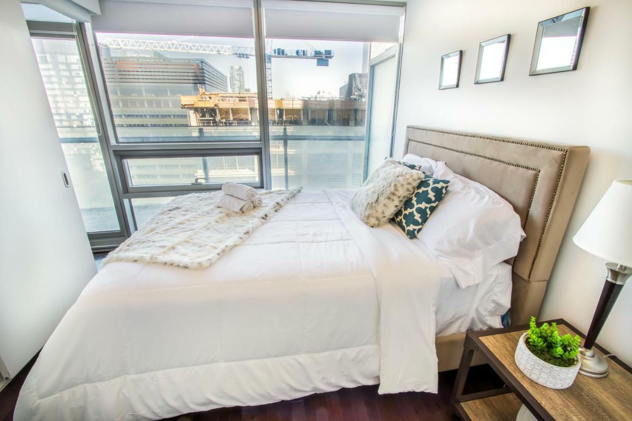 Micasa Suites - Modern Executive Condo Toronto Eksteriør bilde