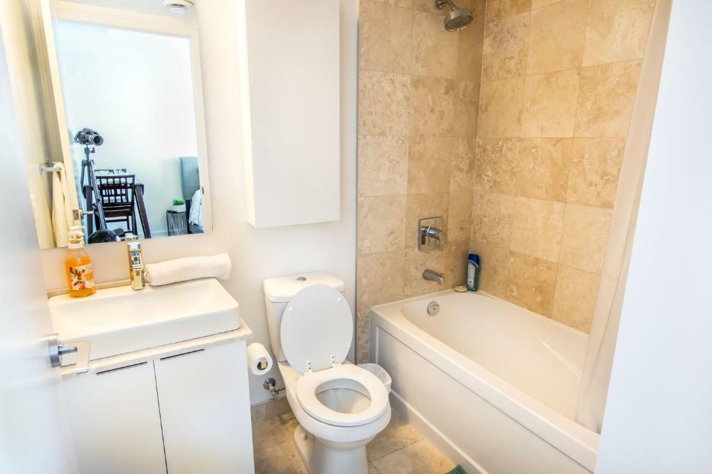 Micasa Suites - Modern Executive Condo Toronto Eksteriør bilde